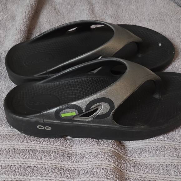 OOFOS Black and Silver Women's Sandals - Picture 2 of 5